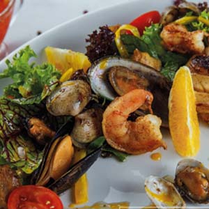 Салат с морепродуктами